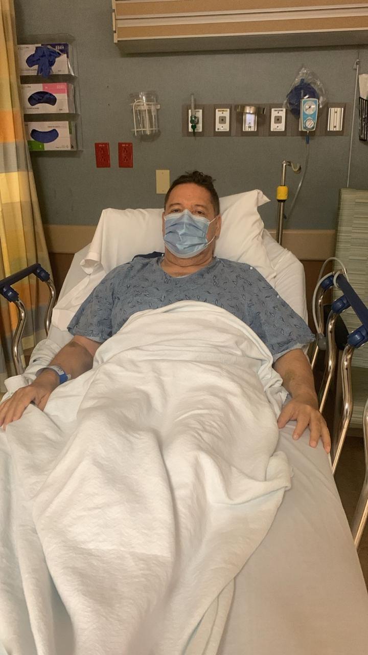 Carlos en el hospital